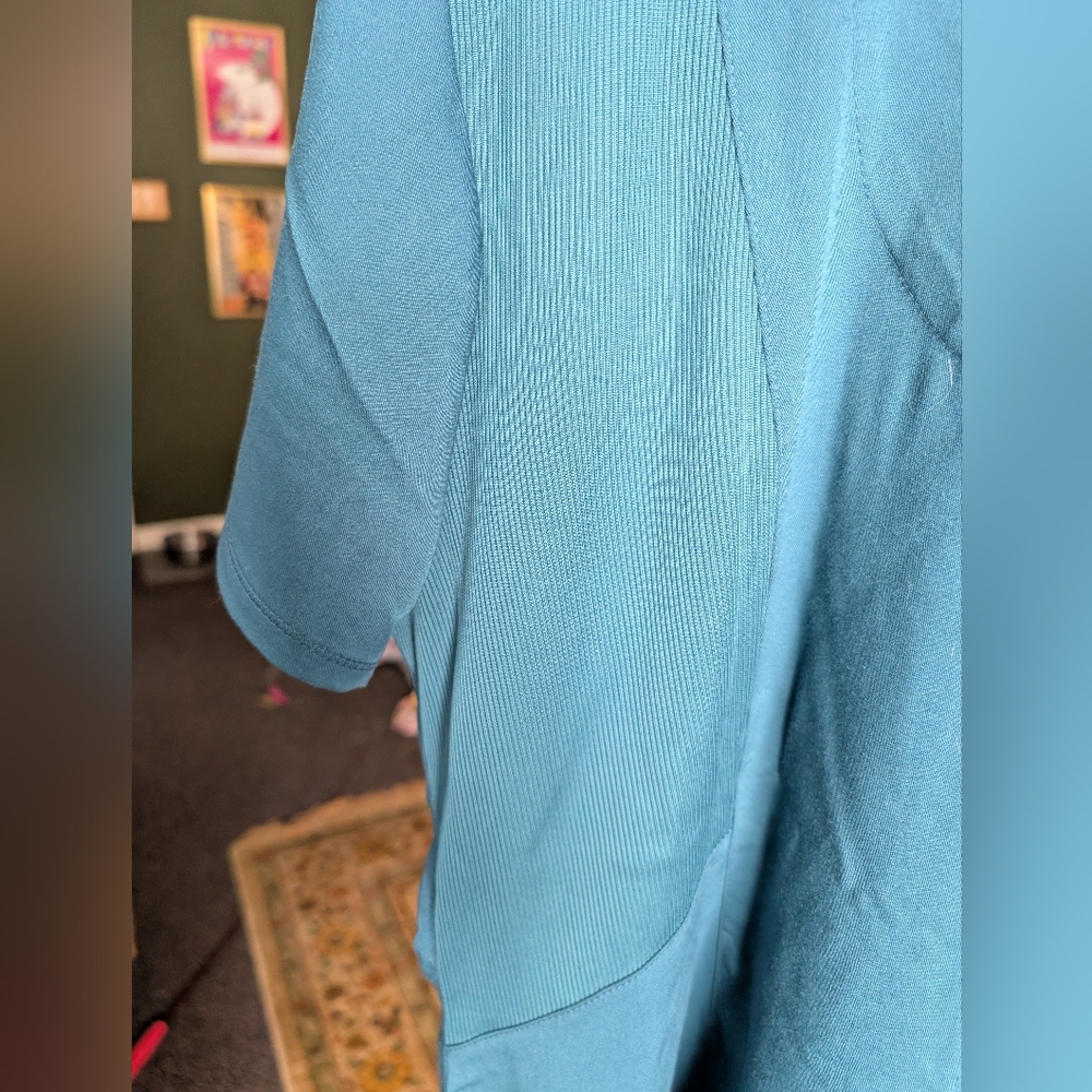 Grey's Anatomy Teal Two Pocket Scrub Top L - Picture 3 of 4